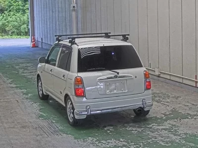 Daihatsu MIRA
