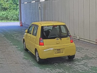 Daihatsu Esse
