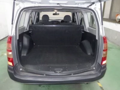 Toyota SUCCEED