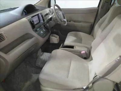 Toyota RAUM