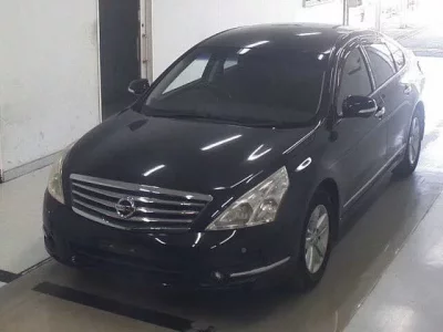 Nissan TEANA