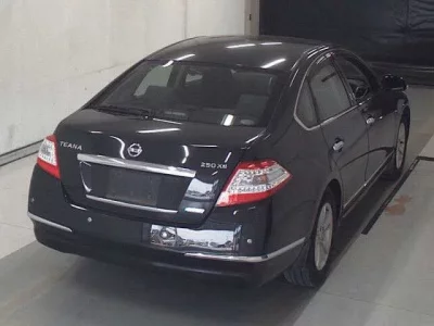 Nissan TEANA