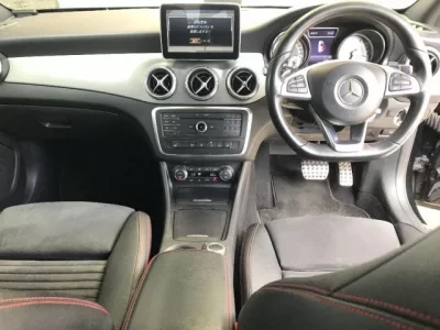 Mercedes-Benz GLA CLASS
