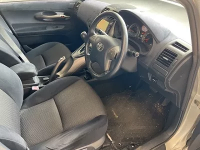 Toyota BLADE