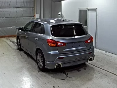Mitsubishi RVR