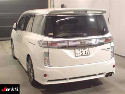 Nissan ELGRAND