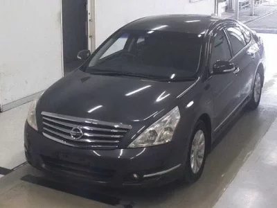 Nissan TEANA