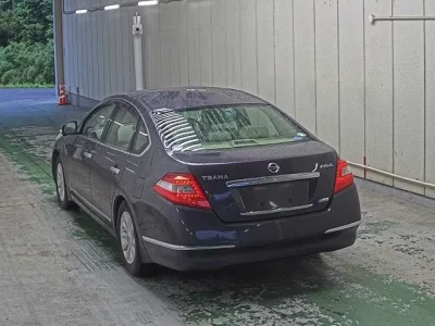 Nissan TEANA