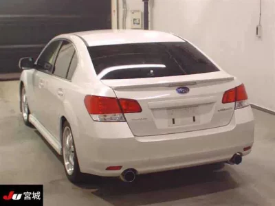 Subaru LEGACY B4