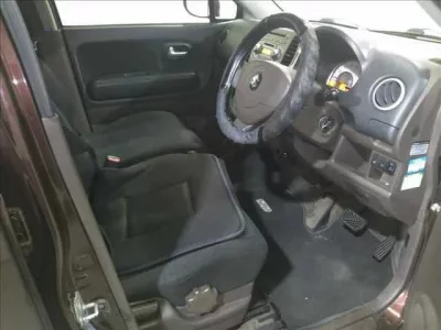 Suzuki MRWAGON