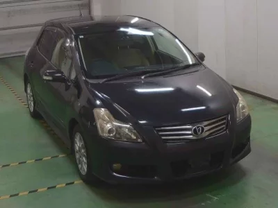 Toyota BLADE