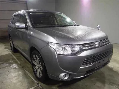 Mitsubishi OUTLANDER PHEV