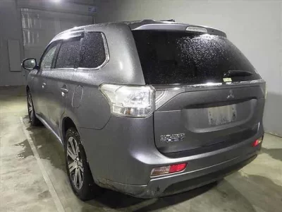 Mitsubishi OUTLANDER PHEV