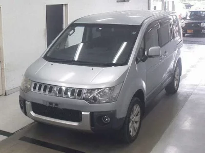Mitsubishi DELICA D5