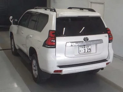 Toyota LAND CRUISER PRADO