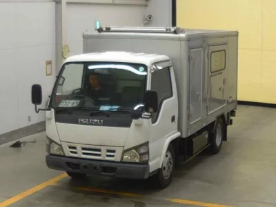 Isuzu ELF