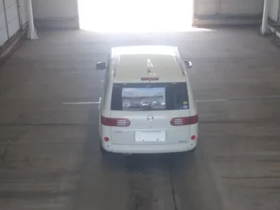 Nissan LAFESTA