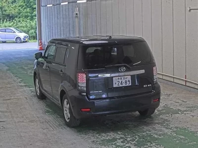 Toyota COROLLA RUMION