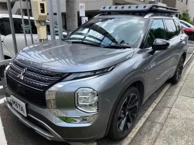 Mitsubishi OUTLANDER PHEV