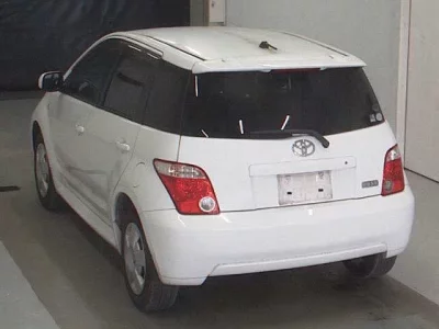 Toyota IST