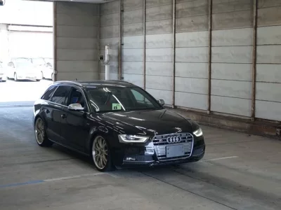 Audi S4