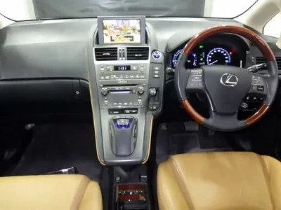 Lexus HS