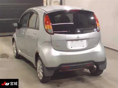 Mitsubishi I