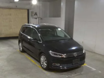 Volkswagen GOLF TOURAN
