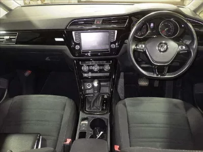 Volkswagen GOLF TOURAN
