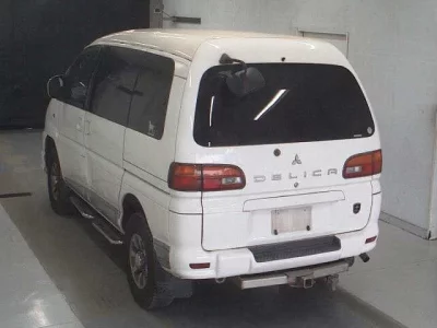 Mitsubishi DELICA
