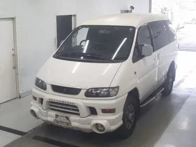 Mitsubishi DELICA