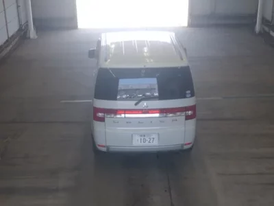 Mitsubishi DELICA D5