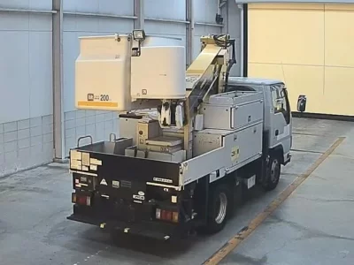 Isuzu ELF