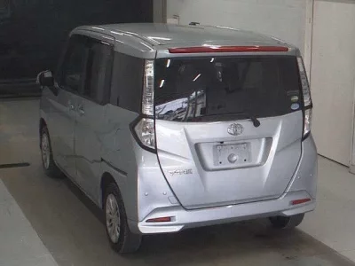 Toyota TANK