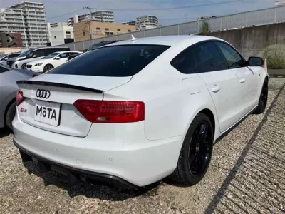 Audi S5