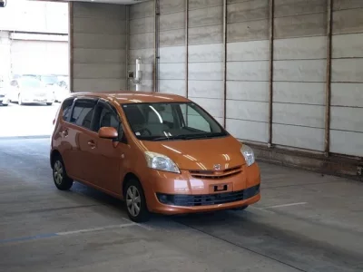 Toyota PASSO SETTE