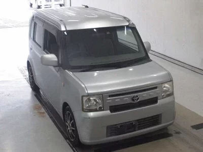 Toyota PIXIS SPACE