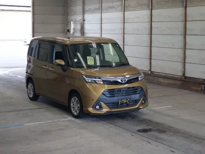 Toyota TANK