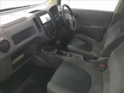 Nissan AD