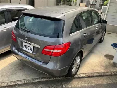 Mercedes-Benz B CLASS