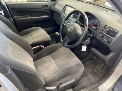 Toyota SUCCEED