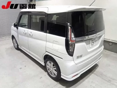 Mitsubishi DELICA D2