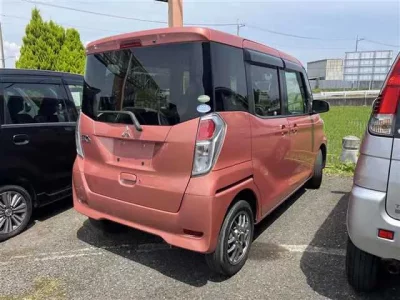 Mitsubishi EK SPACE
