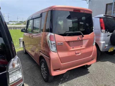 Mitsubishi EK SPACE