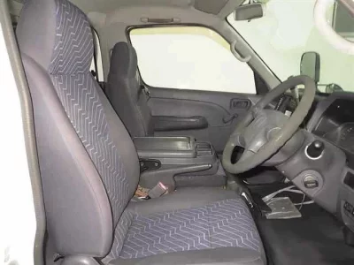 Isuzu COMO