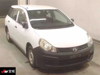 Nissan AD