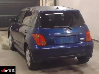Toyota IST