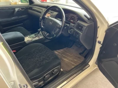 Toyota CROWN ESTATE