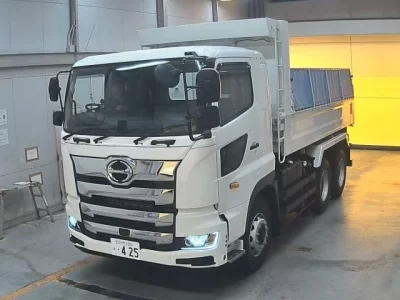 Hino TRUCK