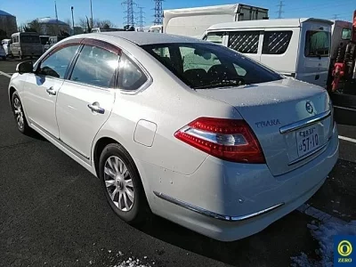 Nissan TEANA